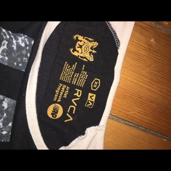 Baseball Tee - Picture 2 of 3